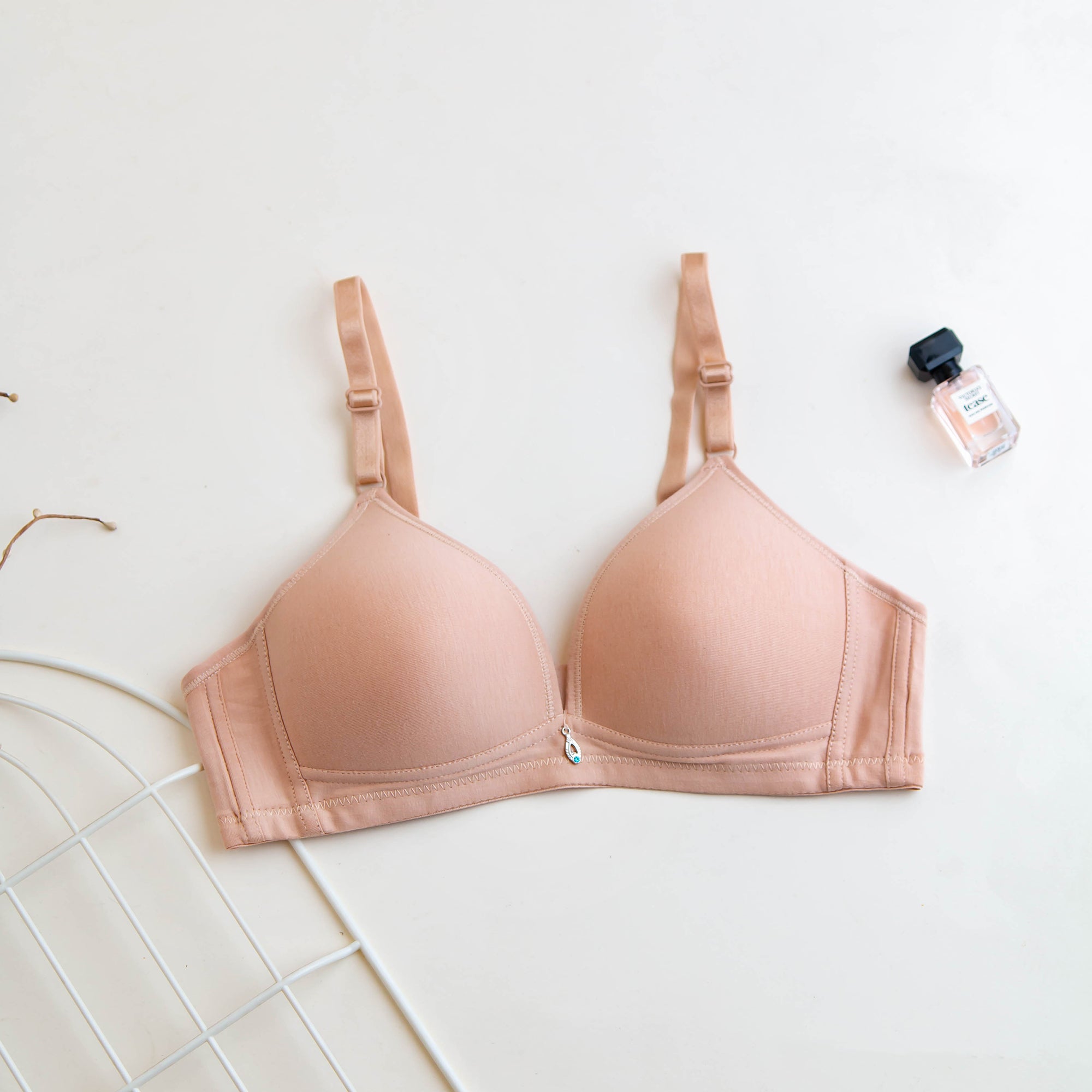 (30-36)b  Daily wear Thin-Pad Non-Wire Bra (061-062)