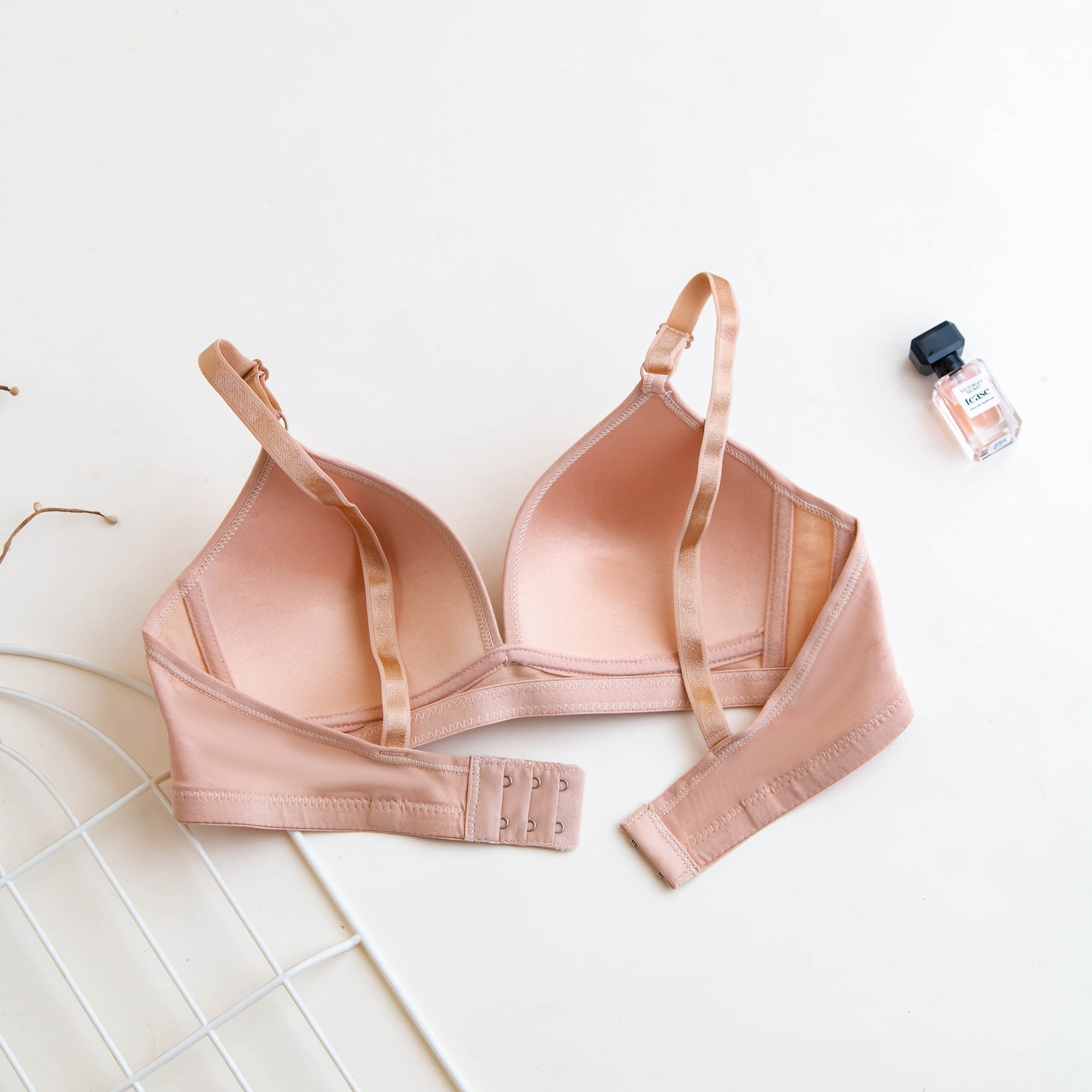 (30-36)b  Daily wear Thin-Pad Non-Wire Bra (061-062)