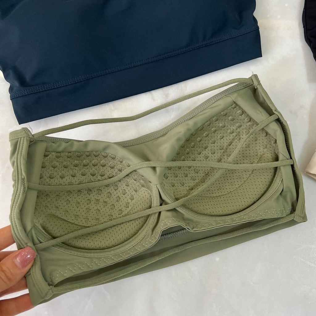 Seamless Criss Cross(T) Strapless  Bra Without Hooks Free Size for (28-34)