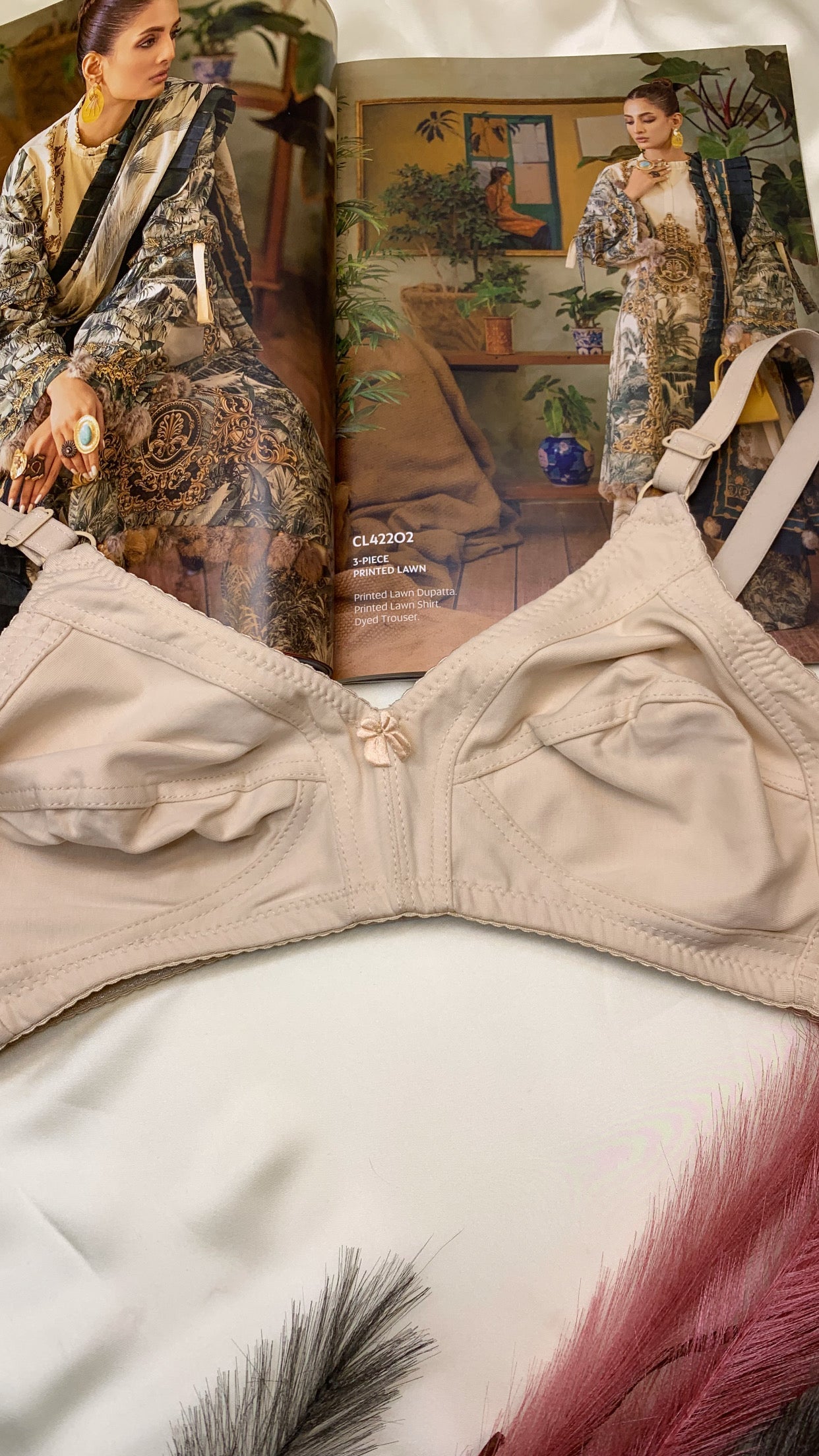 (32-42) B/C   Soft Cotton Stuff Solid Colour Daily Wear Bra (010)