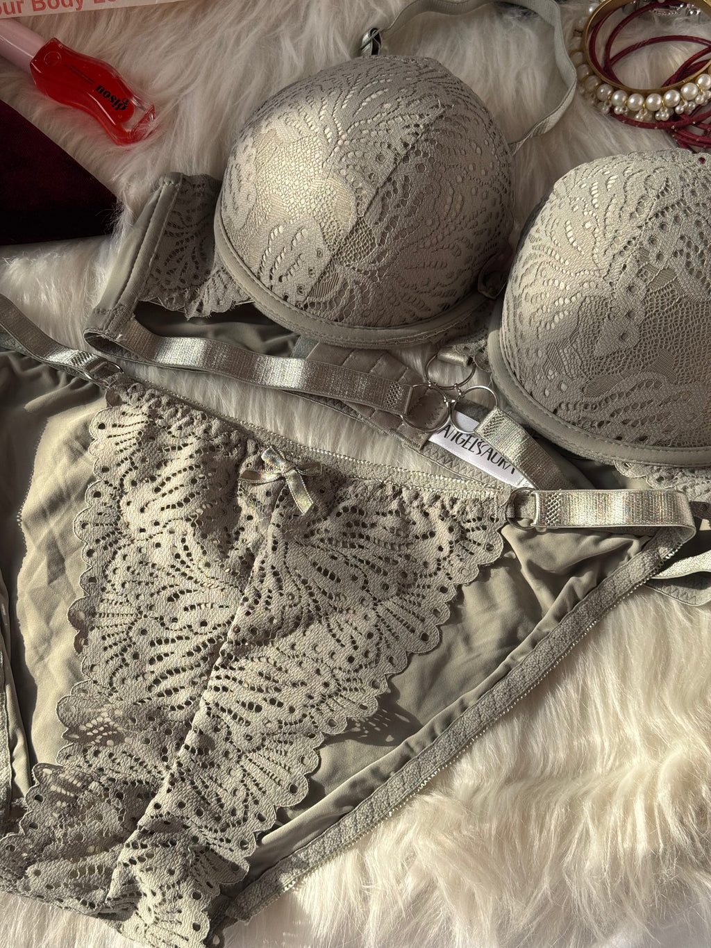 (34-40)C Cup Elegant Lacy Double Padded Bra & Panty Set