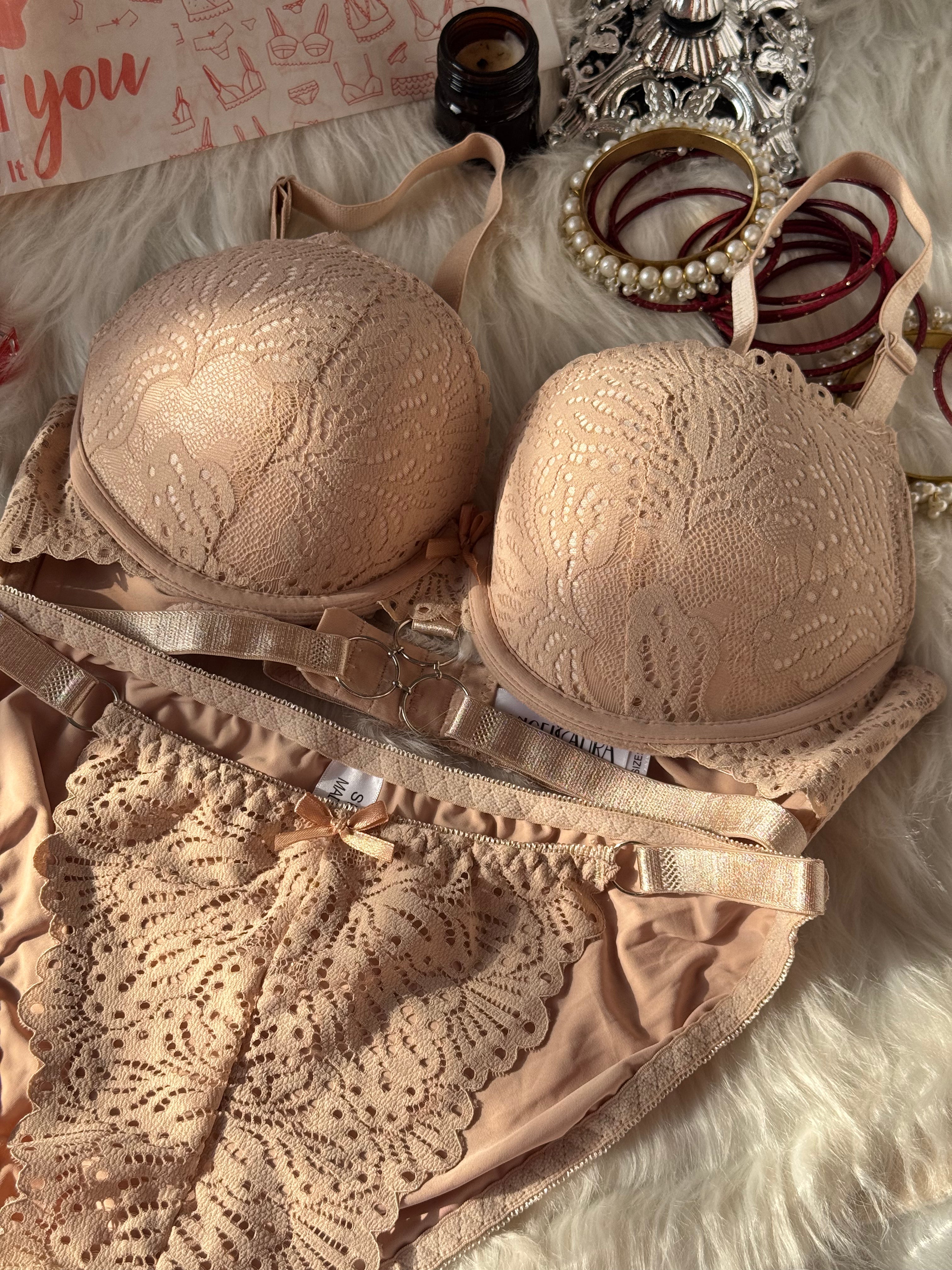 (34-40)C Cup Elegant Lacy Double Padded Bra & Panty Set
