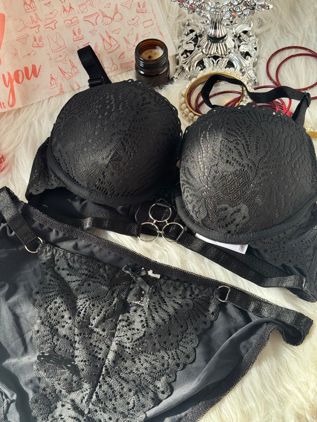 (34-40)C Cup Elegant Lacy Double Padded Bra & Panty Set