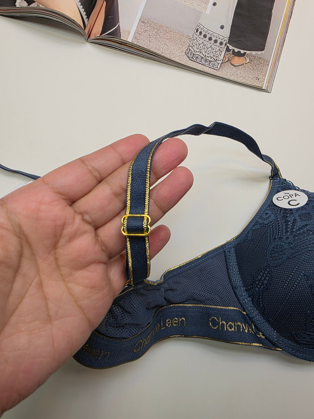 (38-42)C Lacy Sassy Front Buckle Double Padded Full Coverage Bra(172)