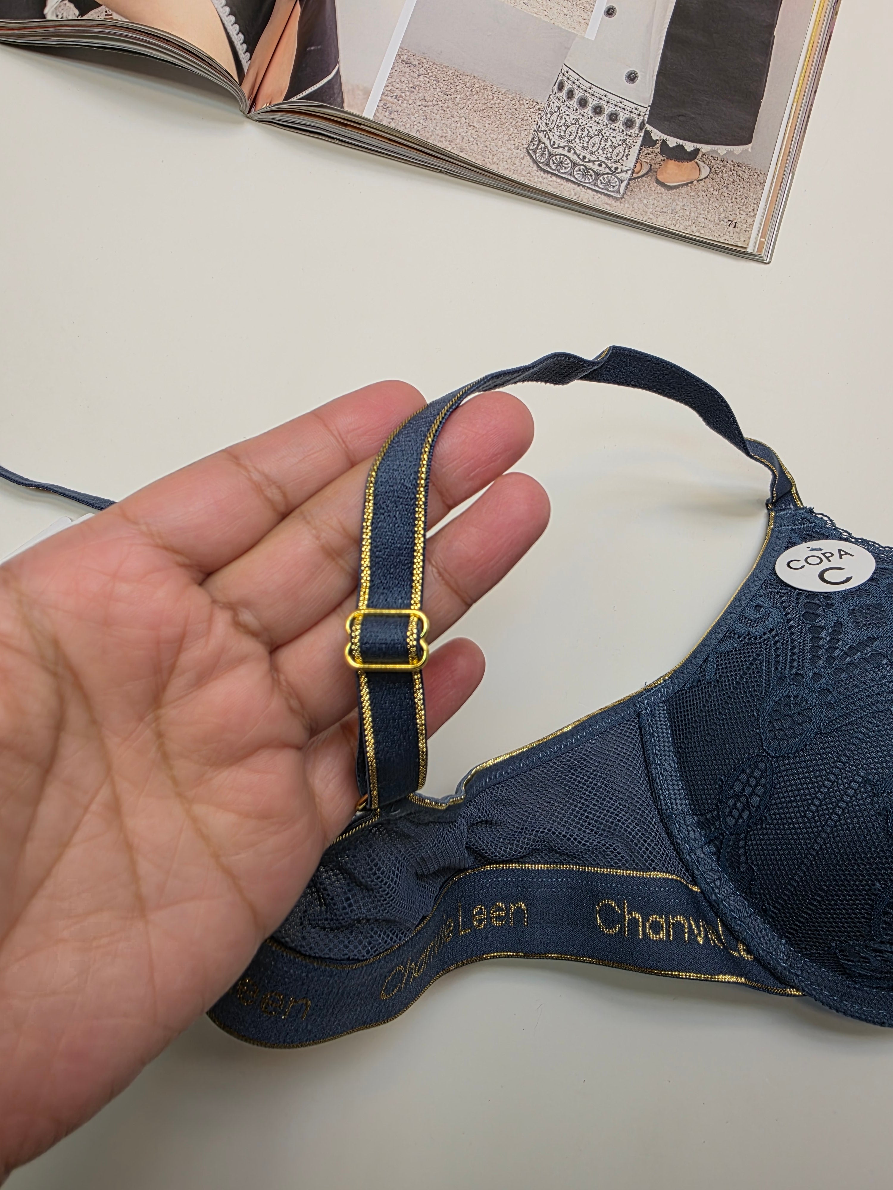 (38-42)C Lacy Sassy Front Buckle Double Padded Full Coverage Bra(172)