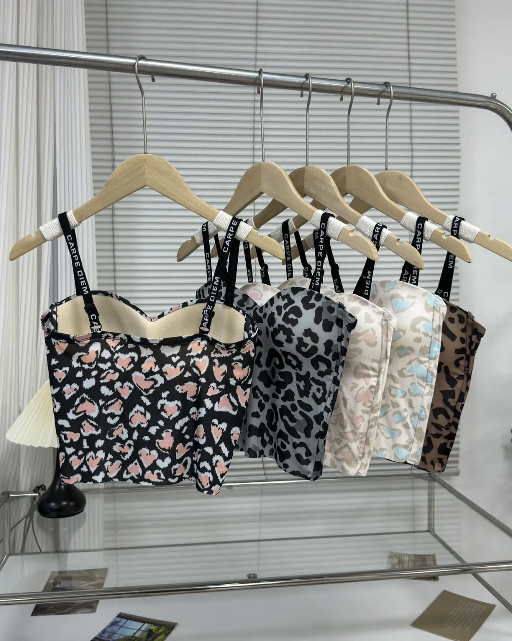 (34-40) Seamless Chittah Print Soft Pad Tank Top(035)