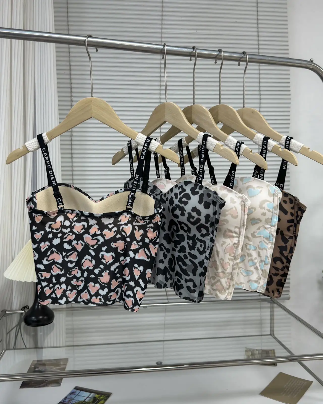 (34-40) Seamless Chittah Print Soft Pad Tank Top(035)