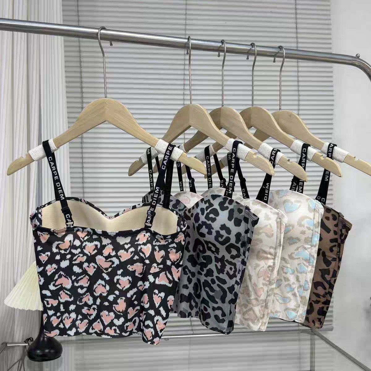 (34-40) Seamless Chittah Print Soft Pad Tank Top(035)